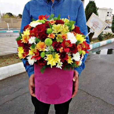 دسته گل برای سازمان مدیریت و برنامه ریزی عباس آباد اندیشه