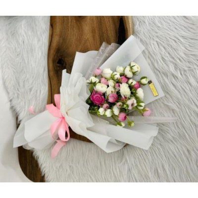 دسته گل برای سازمان اداری و استخدامی کشور عباس آباد اندیشه