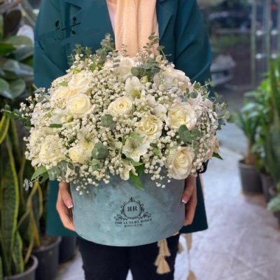 دسته گل برای دفتر اسناد رسمی 679 گلستان