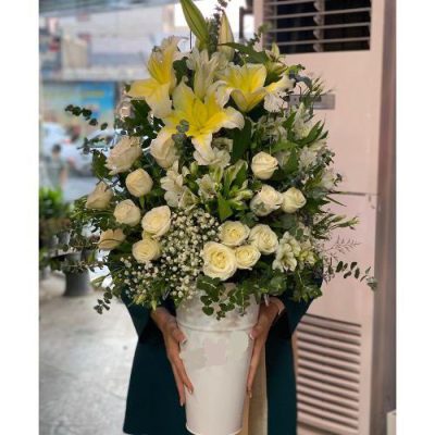 دسته گل برای دفتر اسناد رسمی شماره ۵۲ میرداماد