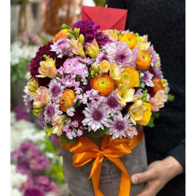 دسته گل برای دفتر مرکزی کی دبلیو سی یوسف آباد