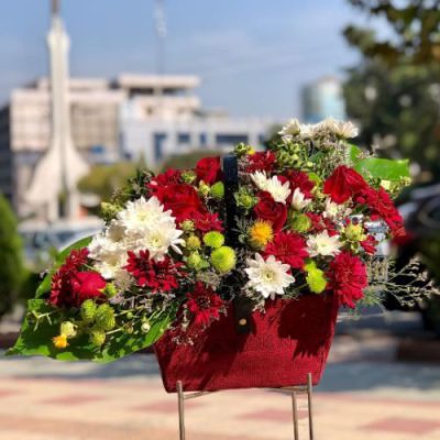 دسته گل برای دفتر اسنادرسمی ۱۶۸ فروزش امیر بهادر