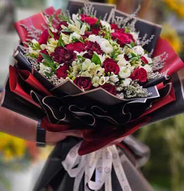 دسته گل تولد ، سالگرد دوستی ، نامزدی ، ازدواج ، آشتی کنان ، معذرت خواهی