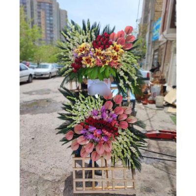 تاج گل برای افتتاحیه فروشگاه در خیابان ملاصدرا 428