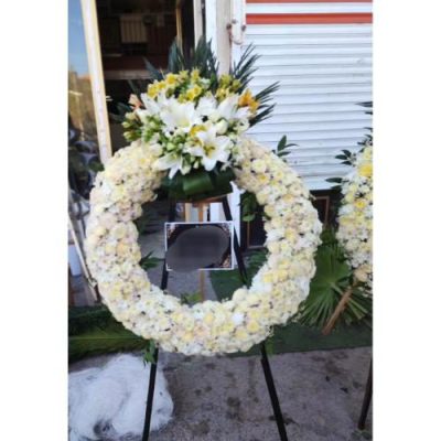 تاج گل دو طبقه برای مراسم ترحیم در مسجد جامع قیطریه 408