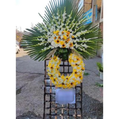 تاج گل دو طبقه برای مراسم ترحیم در مسجد امام جعفر صادق خیابان انقلاب 457