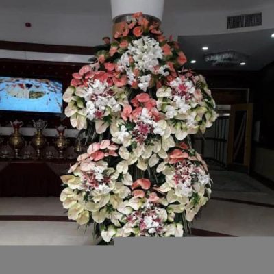 تاج گل برای افتتاحیه کارگاه‌های خلاقانه 1814