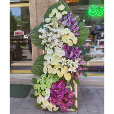 تاج گل برای نمایشگاه در نمایشگاه بین‌المللی تهران 128