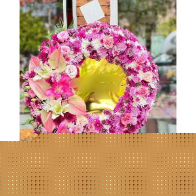 تاج گل افتتاحیه برای جشنواره‌های هنری 1937