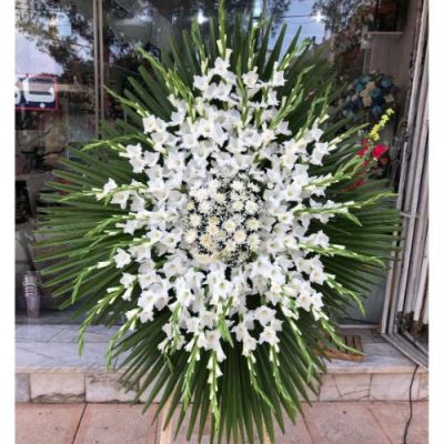 تاج گل برای سر مزار در بهشت سکینه کرج 130