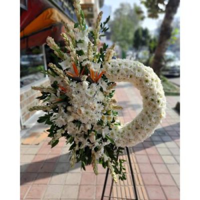 تاج گل پایه دار و ایستاده برای مراسم ترحیم در حسینیه امام حسین خیابان ونک 558