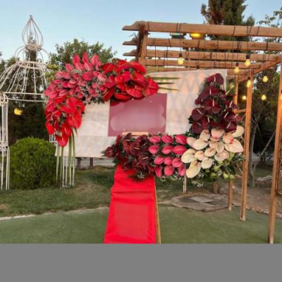 تاج گل برای نمایشگاه کشاورزی و باغبانی 1348