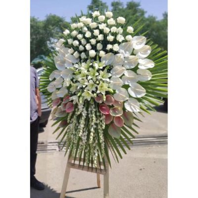 تاج گل چهار طبقه برای مراسم عزا در مسجد فاطمیه پاسداران 174