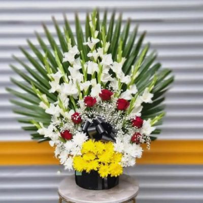 تاج گل یک طبقه برای همایش در دانشگاه تهران 172