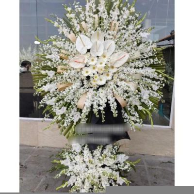 تاج گل دو طبقه برای مراسم ترحیم در مسجد امام رضا خیابان فاطمی 514