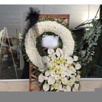 تاج گل دو طبقه برای مراسم ختم در مسجد امام حسین میدان ونک 584
