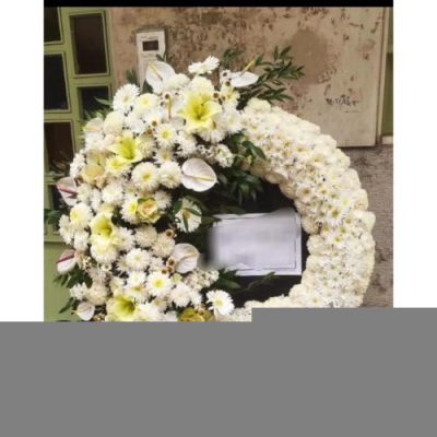 تاج گل چهار طبقه برای مراسم خاکسپاری در بهشت زهرا 602