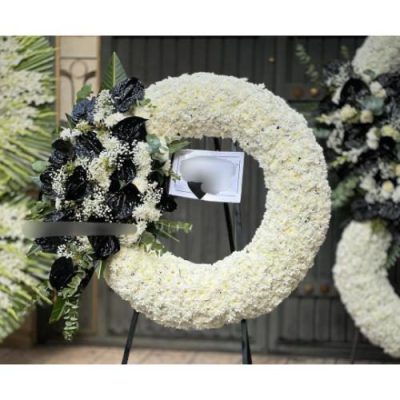 جام گل برای سر مزار در قبرستان امامزاده صالح 219