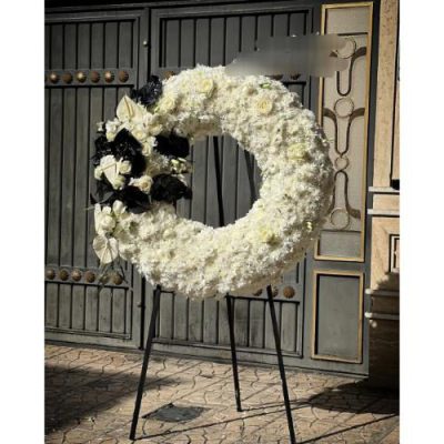 جام گل برای افتتاحیه فروشگاه در خیابان بلوار فردوس 266