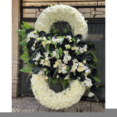 تاج گل ایستاده برای مراسم افتتاحیه در خیابان الهیه 662