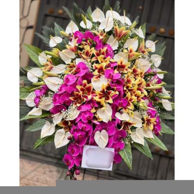 تاج گل برای نمایشگاه منابع انسانی و استخدام 1343