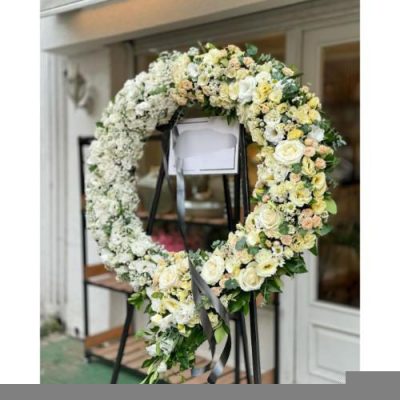 تاج گل برای نمایشگاه تولیدات ایرانی 1334