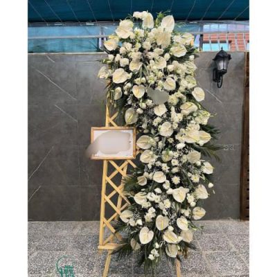 تاج گل چهار طبقه برای مراسم خاکسپاری در بهشت سکینه کرج 367