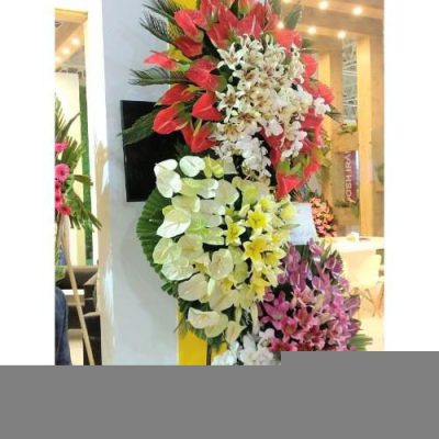 تاج گل برای نمایشگاه محصولات فرهنگی و هنری 1477