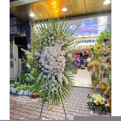 تاج گل برای نمایشگاه رمان و داستان 1379