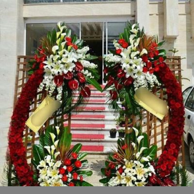 تاج گل برای نمایشگاه فروشگاه‌های زنجیره‌ای 1372