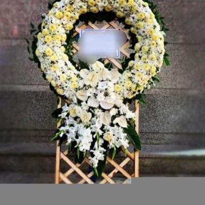تاج گل پایه دار و ایستاده در حسینیه امام علی خیابان ستارخان 670