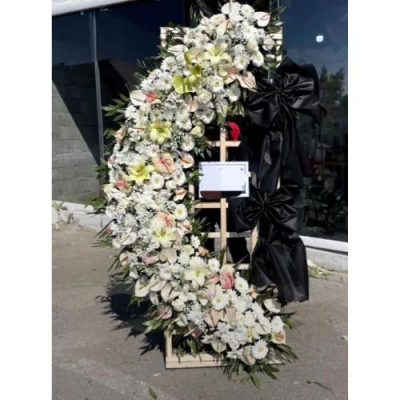 تاج گل دو طبقه برای افتتاحیه فروشگاه در بلوار کشاورز 358