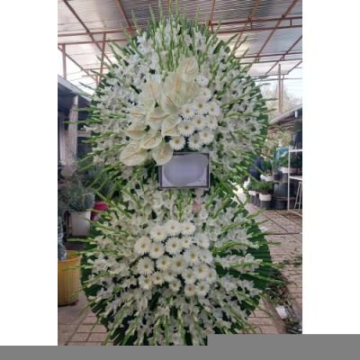 تاج گل چهار طبقه برای مراسم خاکسپاری در بهشت سکینه کرج 673