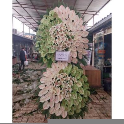 تاج گل دو طبقه برای مراسم ختم در مسجد امام حسن خیابان سهروردی 666