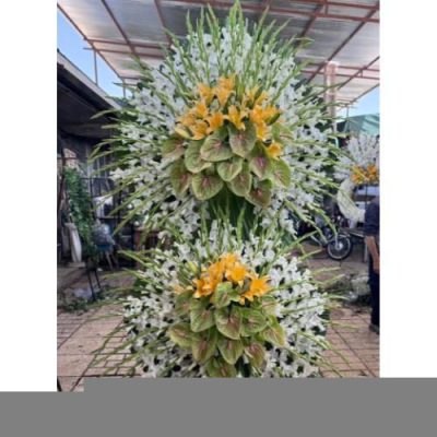 تاج گل چهار طبقه برای مراسم خاکسپاری در بهشت زهرا 752
