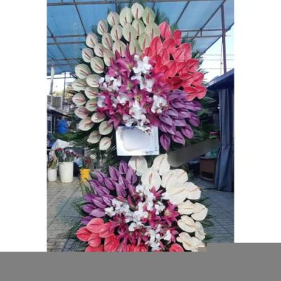 تاج گل برای نمایشگاه ارتباطات و فناوری 1143