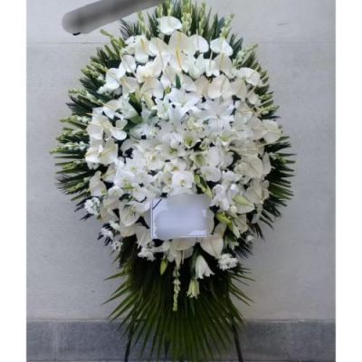 تاج گل پایه دار و ایستاده در حسینیه امام علی خیابان بلوار فردوس 939