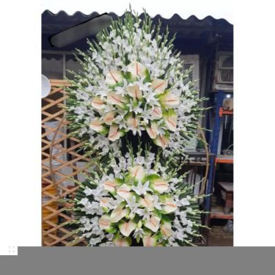 تاج گل پایه دار و ایستاده در حسینیه امام جعفر صادق خیابان ونک 893