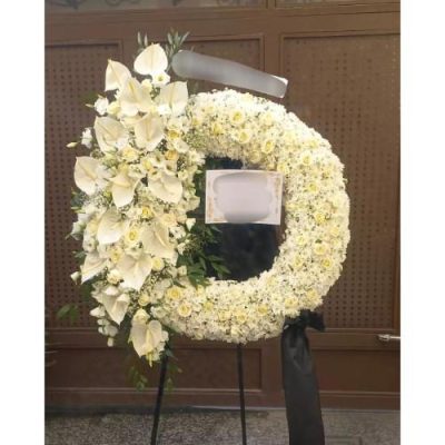 تاج گل تسلیت برای مسجد جامع خیابان انقلاب 961
