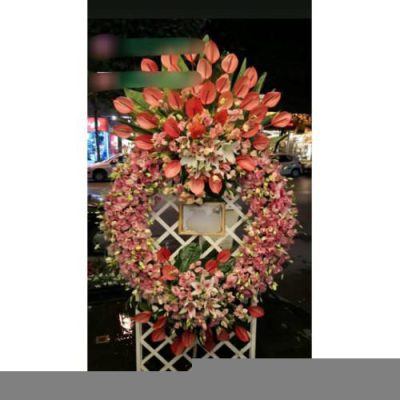 تاج گل برای نمایشگاه انرژی هسته‌ای 1127