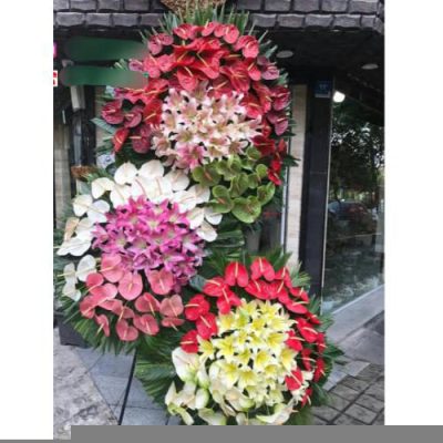 تاج گل برای نمایشگاه برندسازی و بازاریابی 1098