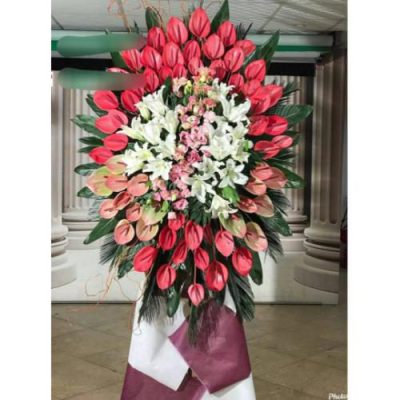 تاج گل برای نمایشگاه حمل و نقل و لجستیک 1075