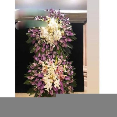 تاج گل افتتاحیه برای نمایشگاه موتور سیکلت 1504