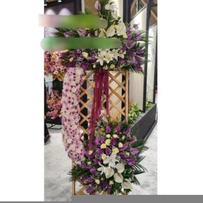 خرید تاج گل برای افتتاحیه جشنواره‌های محلی 2109