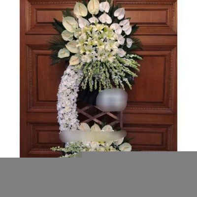 تاج گل ایستاده برای مراسم افتتاحیه در خیابان الهیه 769