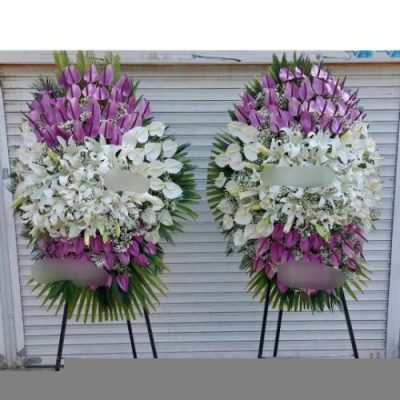 تاج گل ایستاده برای مراسم افتتاحیه دفتر کار در خیابان بلوار کشاورز 813