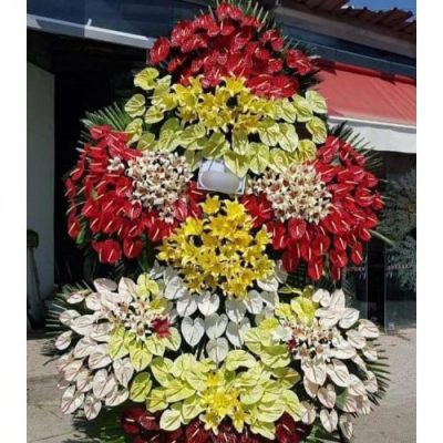 تاج گل برای نمایشگاه محصولاتی از فناوری‌های نوین 1487