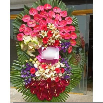 تاج گل برای نمایشگاه دنیای فرهنگ و هنر 1484
