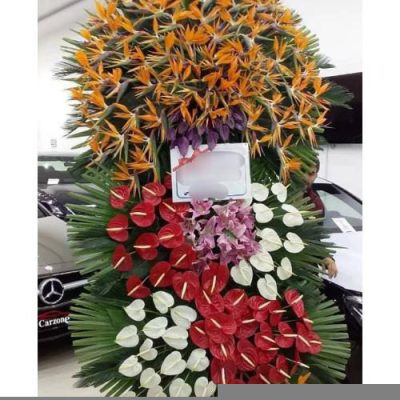 تاج گل برای افتتاحیه فروشگاه مواد غذایی 1582
