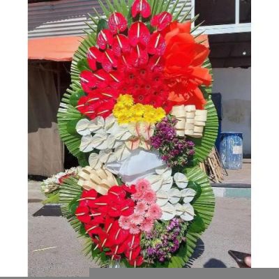 تاج گل افتتاحیه برای مدارس جدید 1663